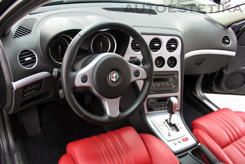 Alfa Romeo 159 салон