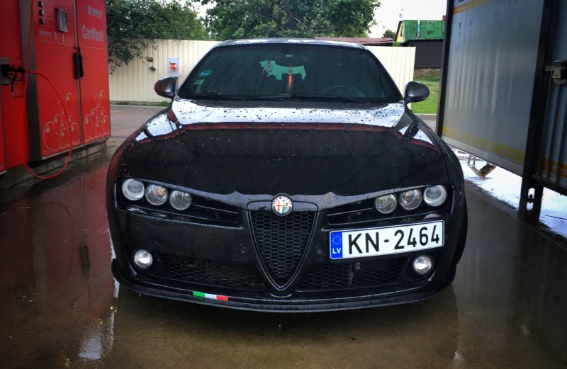 Alfa Romeo 159 Black Headlight