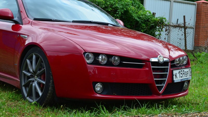 Alfa Romeo 159 Rosso