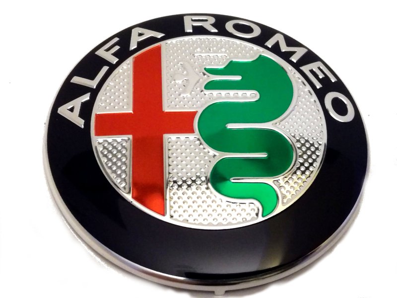 Alfa Romeo 156 эмблема багажника