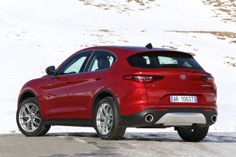 Alfa Romeo кроссовер Stelvio