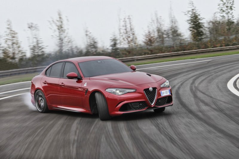 Alfa Romeo Квадрифолио