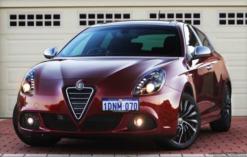 Машина Alfa Romeo Giulietta