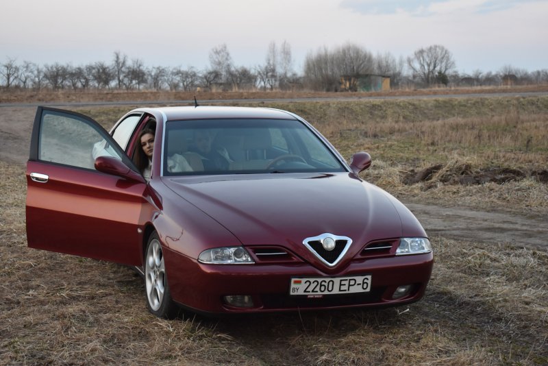 Alfa Romeo 166