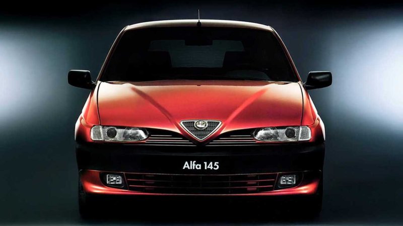 Alfa Romeo 145