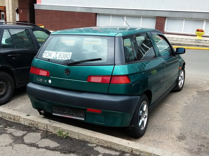 Alfa Romeo 145 1996