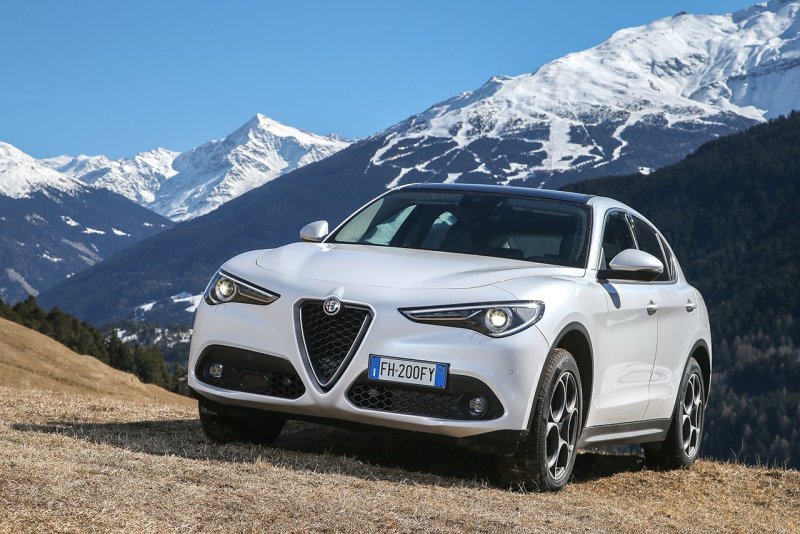 Alfa Romeo Stelvio 2017