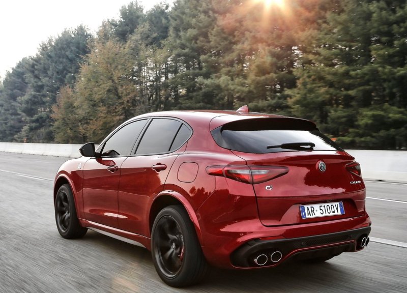 Alfa Romeo Quadrifoglio кроссовер