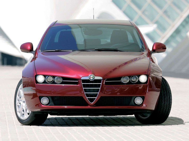 Машина Alfa Romeo 159