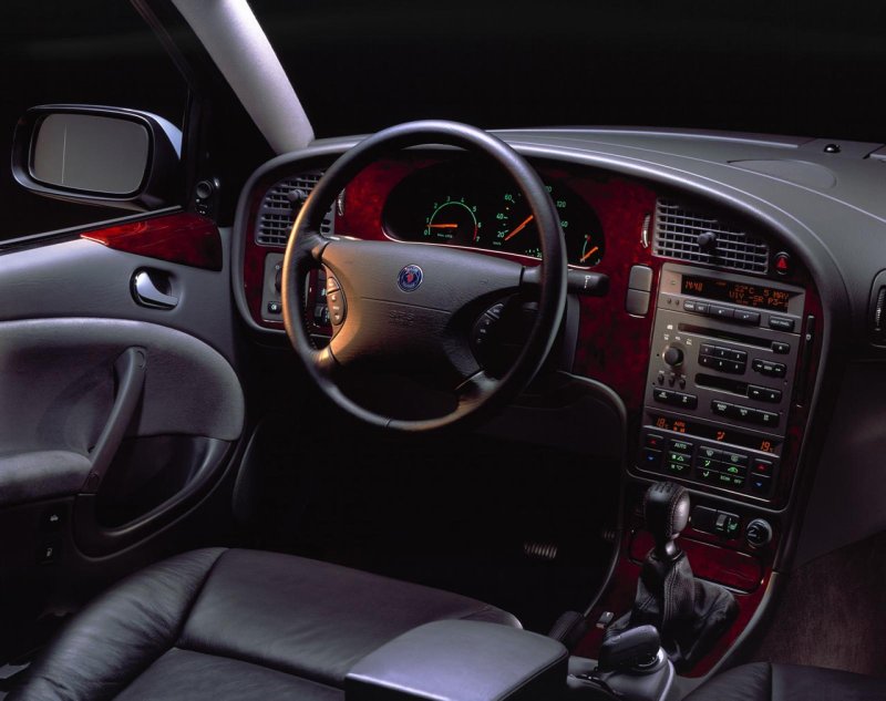 Saab 9-5 1999 Interior