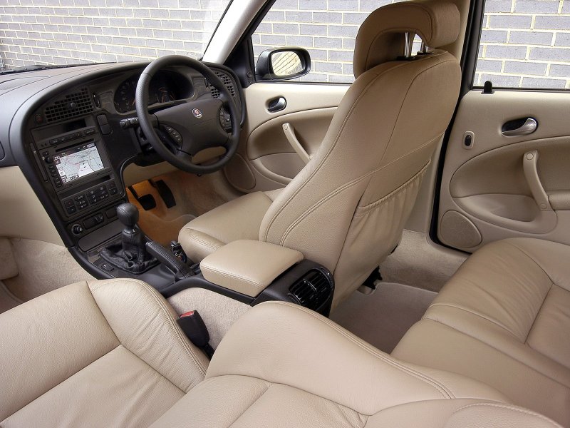Saab 9-5 2003 салон