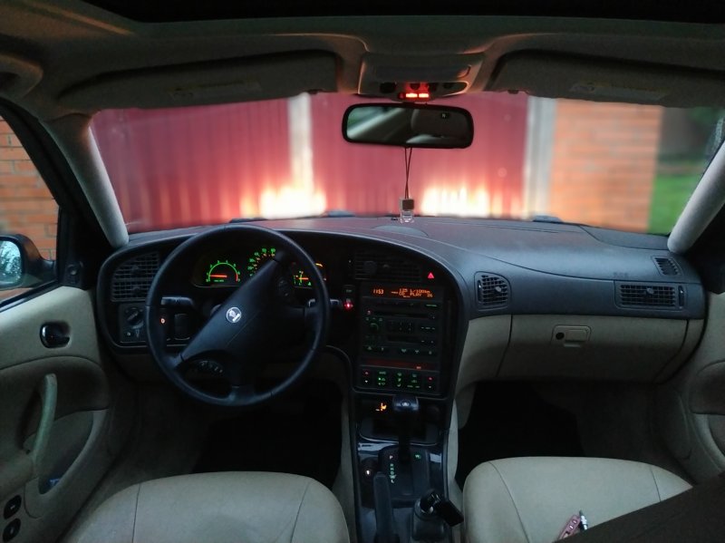 Saab 9-5 2003 салон