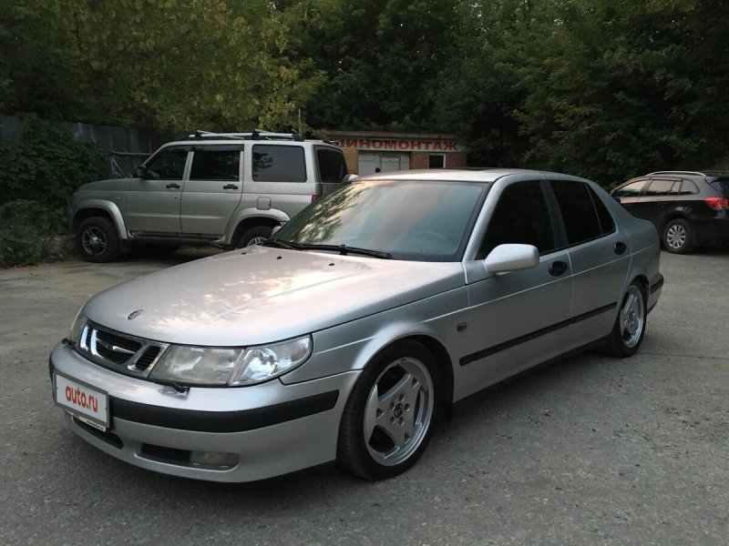 Сааб 9-5 1999 года