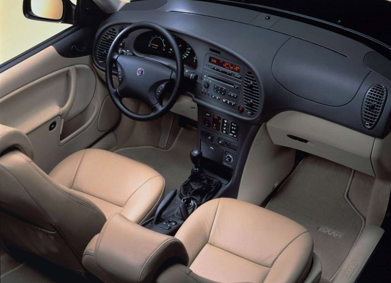 Saab 9-3 салон