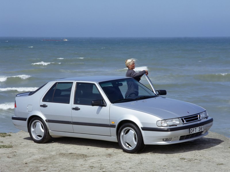 Saab 9000
