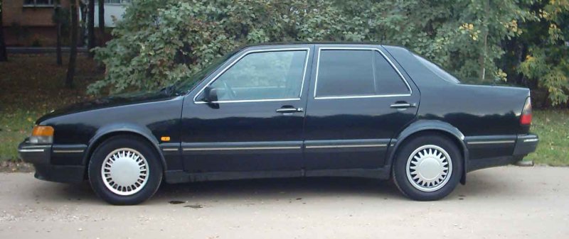 Сааб 9000 сбоку