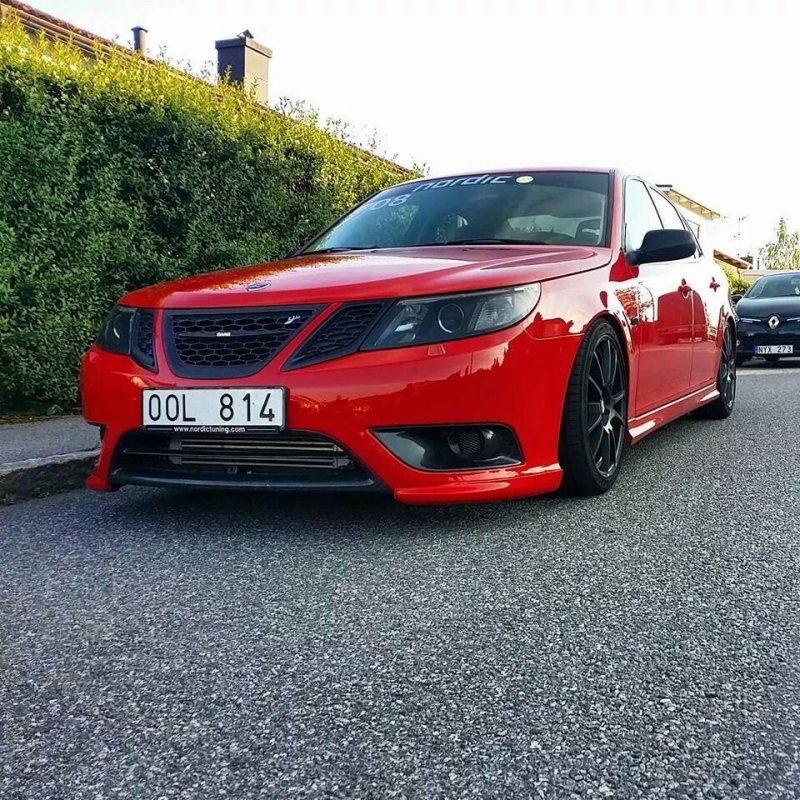 Saab 9-3 Aero Red