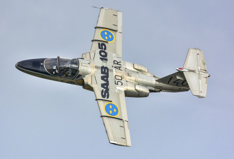 Saab 105oe военный