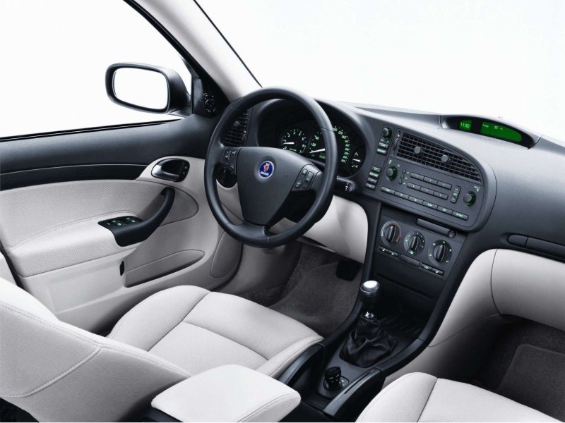 Saab 9-3 седан салон