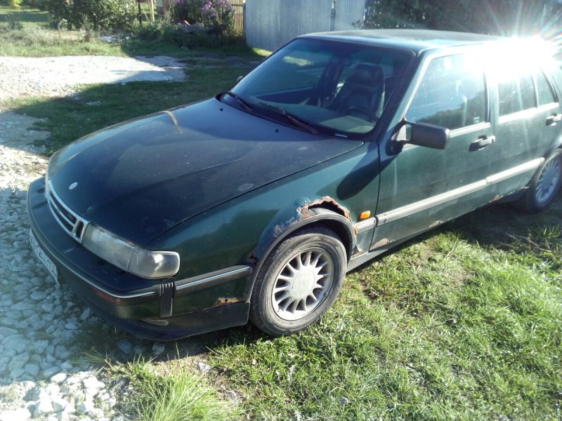 Saab 9000 зеленый