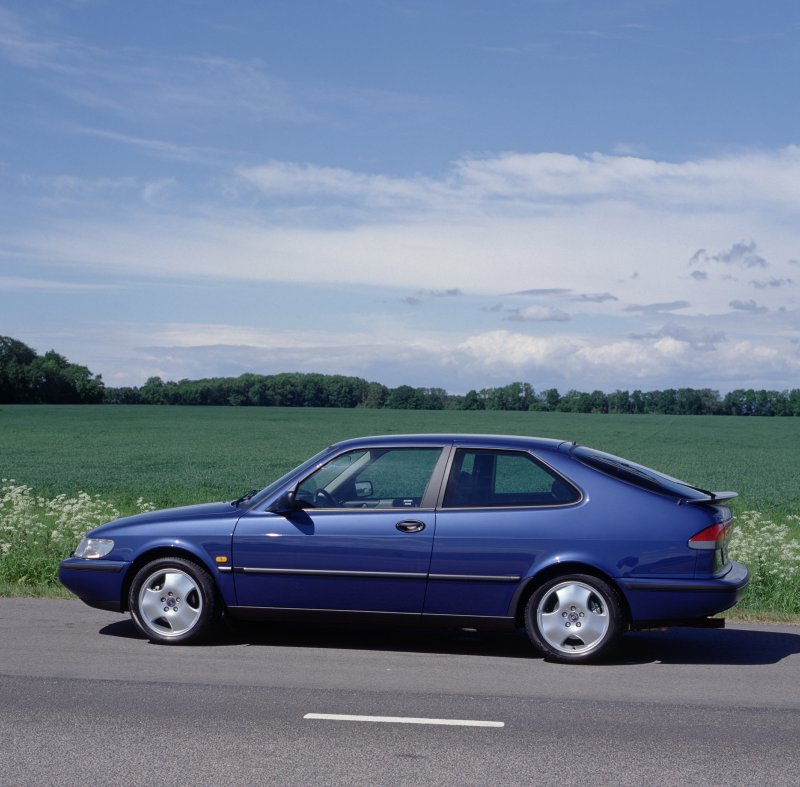 Saab 900 II