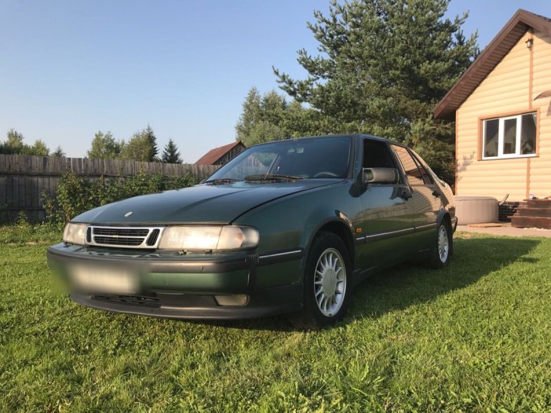 Saab 9000 зеленый