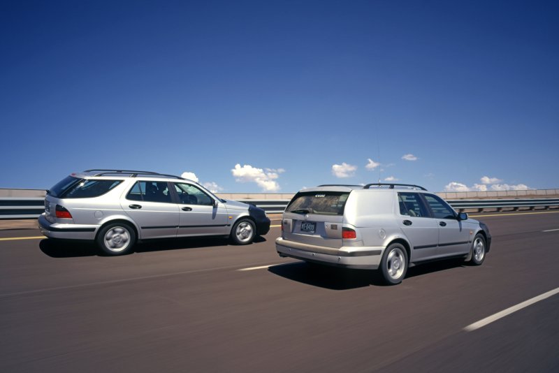 Saab 9-5 2 поколение универсал