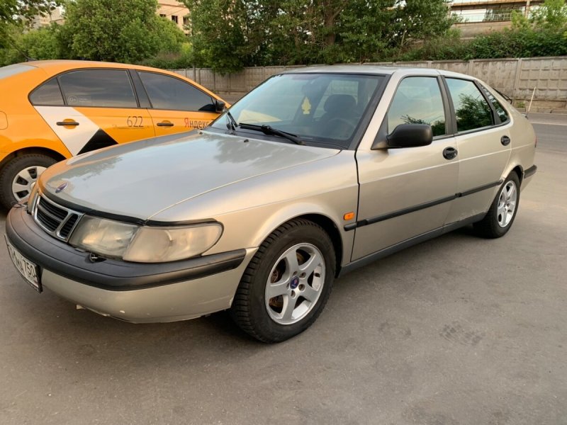 Saab 900 II лифтбек