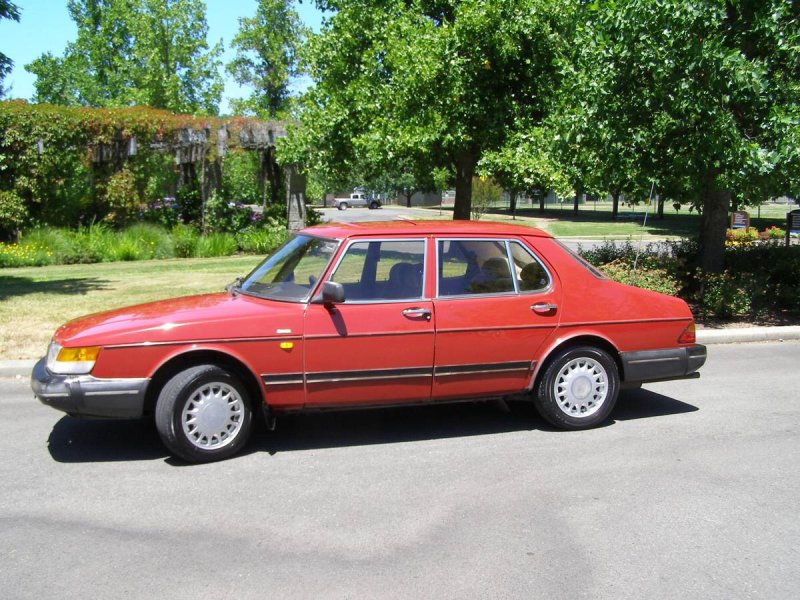 Saab 1987