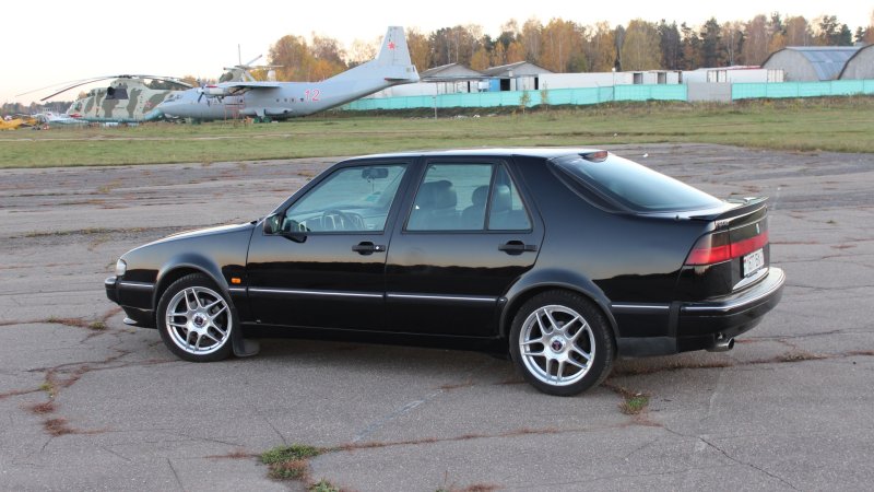 Saab 9000 r17