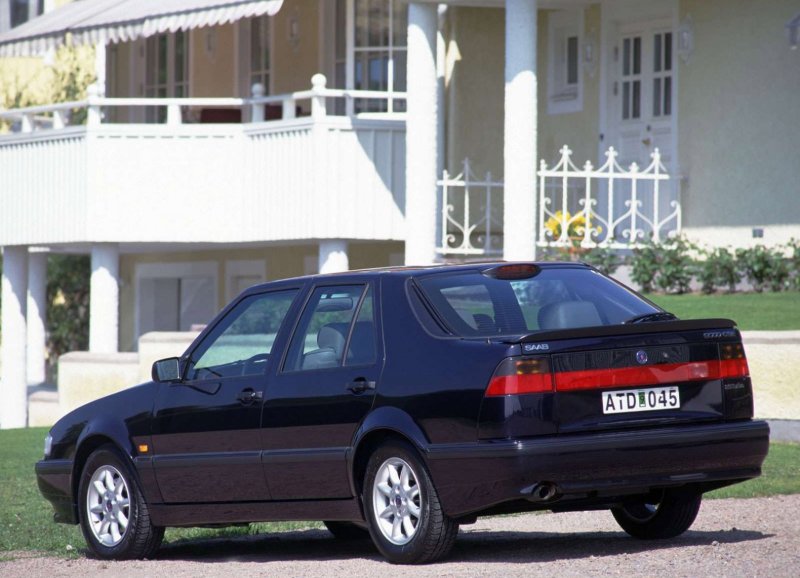 Saab 9000 хэтчбек