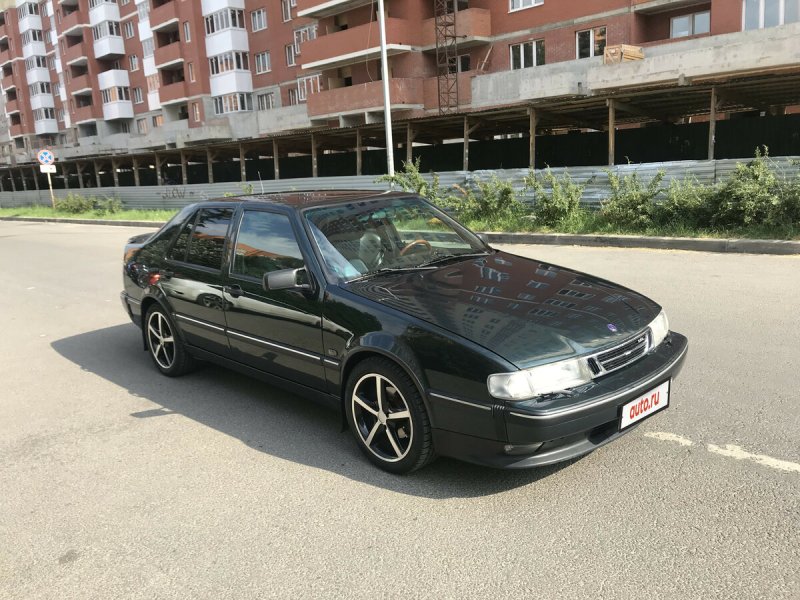 Saab 9000 зеленый