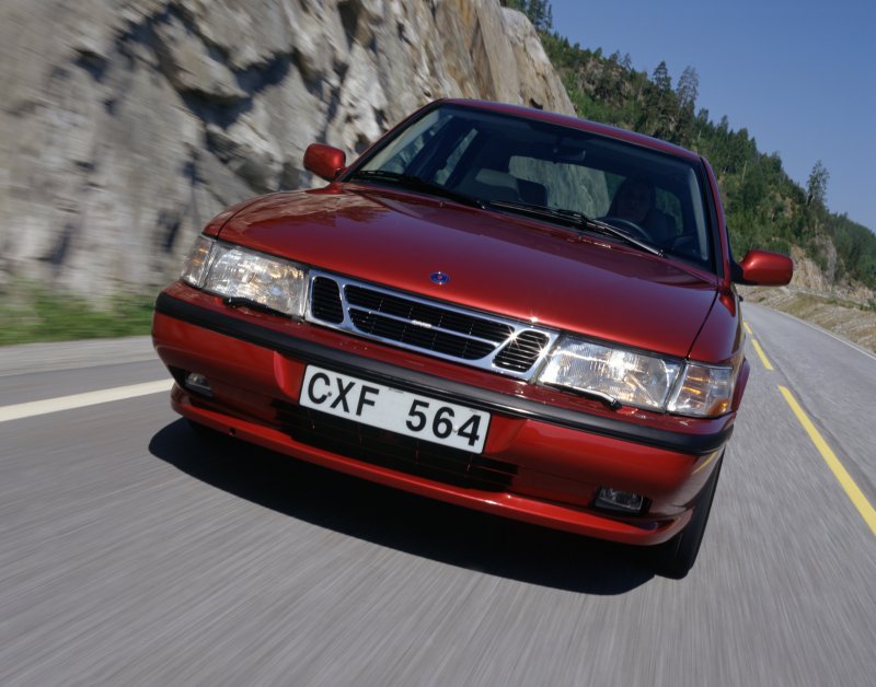 Сааб 900 se