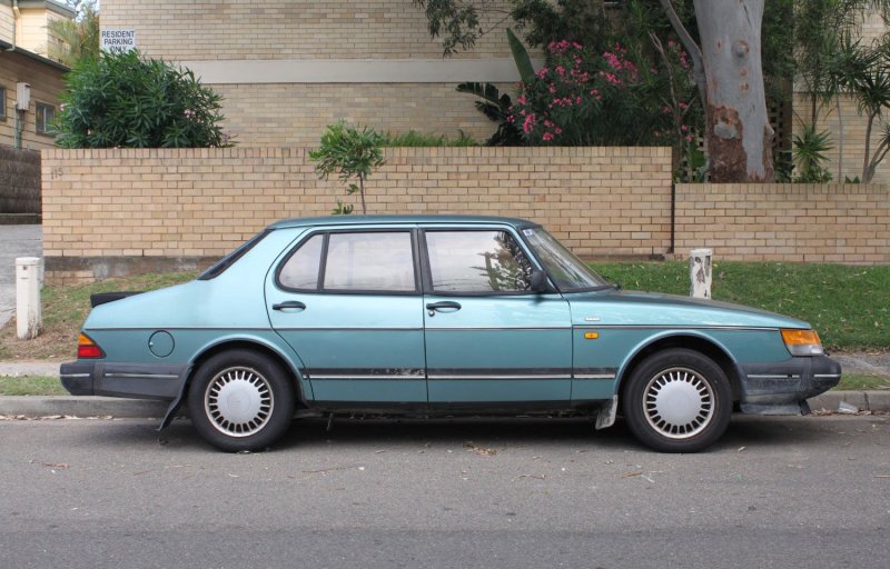 Saab 900 1987