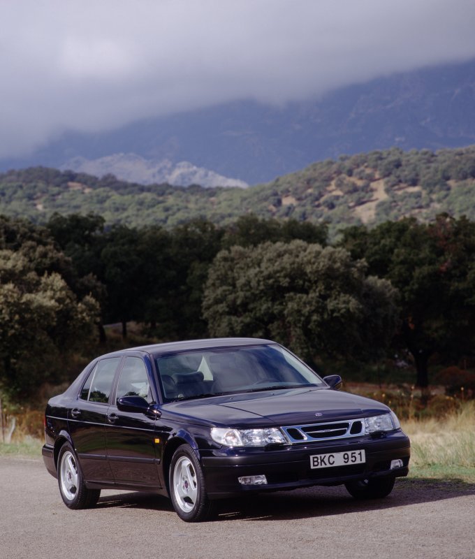 Машина Saab 95