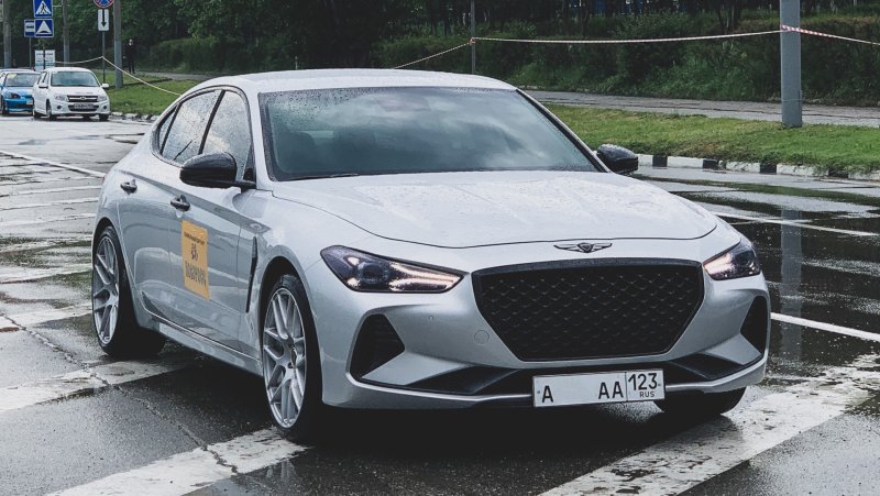 Genesis g70 Stage