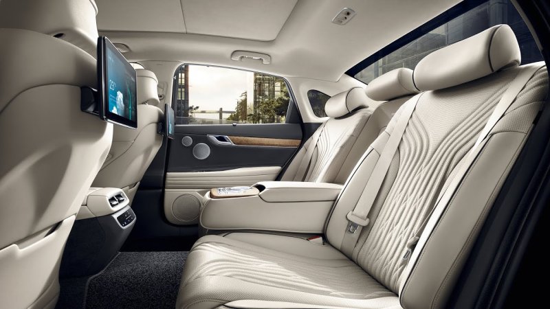 Genesis g80 салон сзади