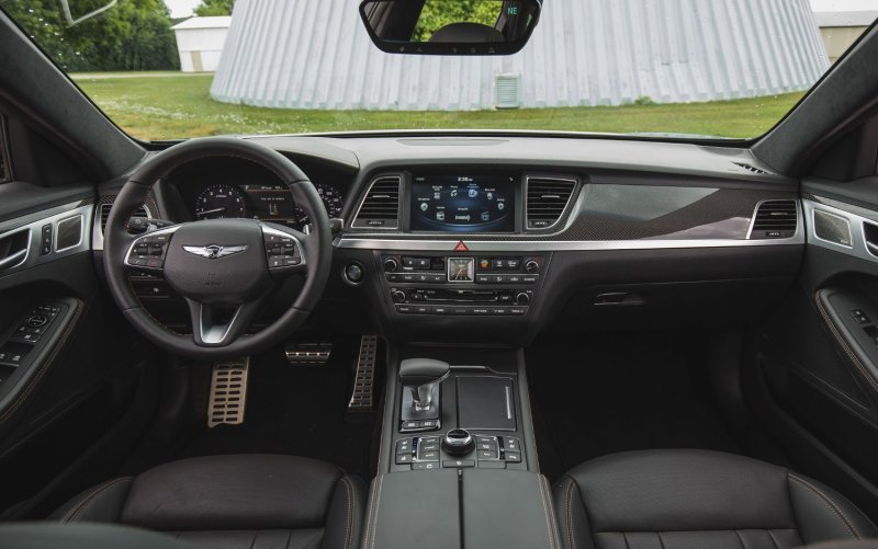 Genesis g80 салон