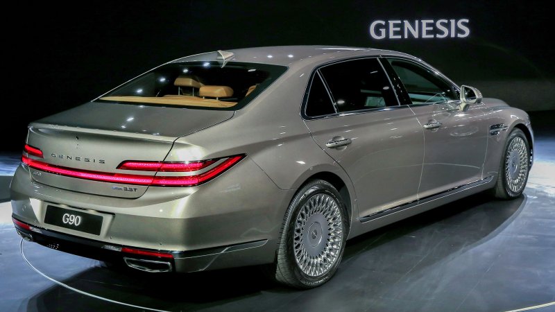 Genesis g90 2022