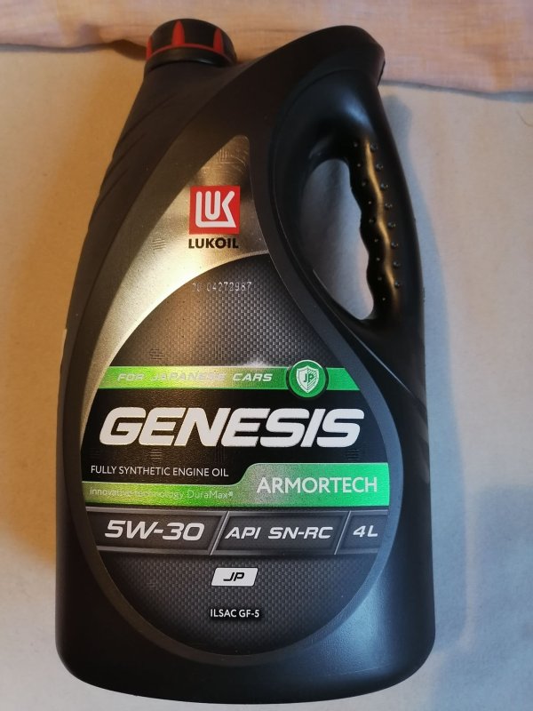Лукойл Genesis Armortech 5w30 4л