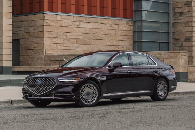 Genesis g90 2022