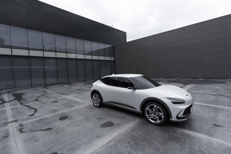 Genesis gv60 2023