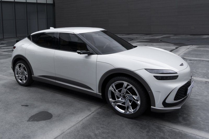 Genesis gv60