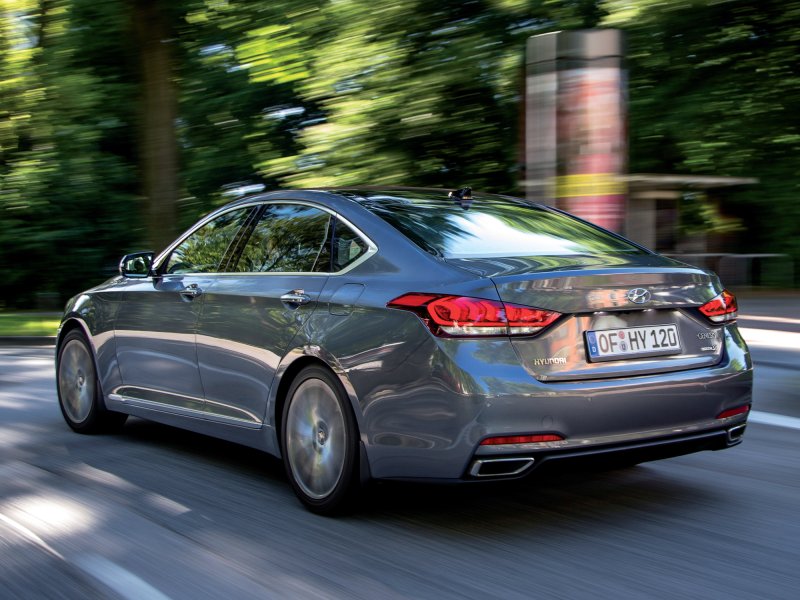Hyundai Genesis 2