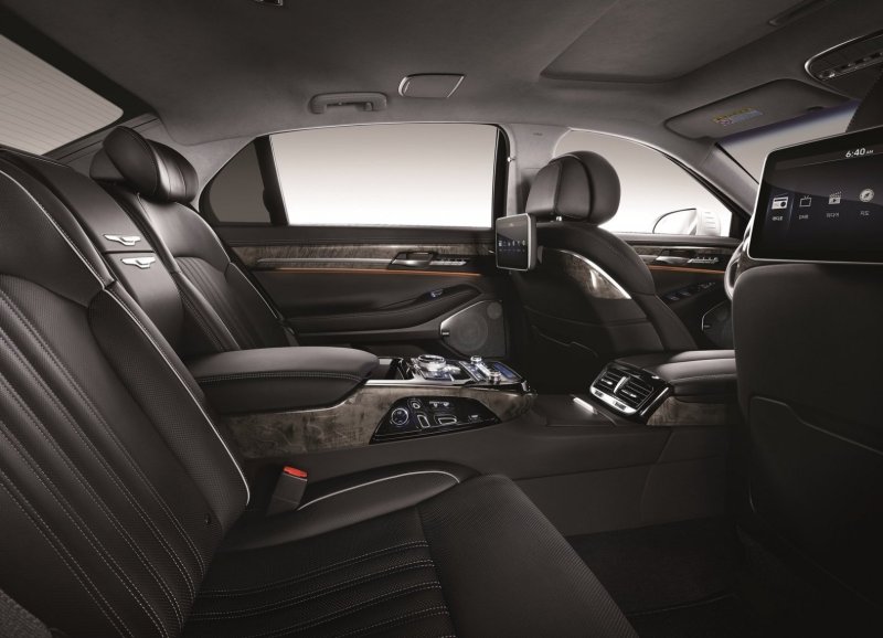 Genesis g90 салон