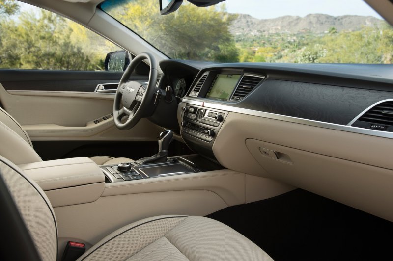 Hyundai Genesis 2015 салон