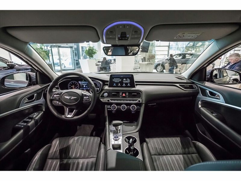 Genesis g70 салон