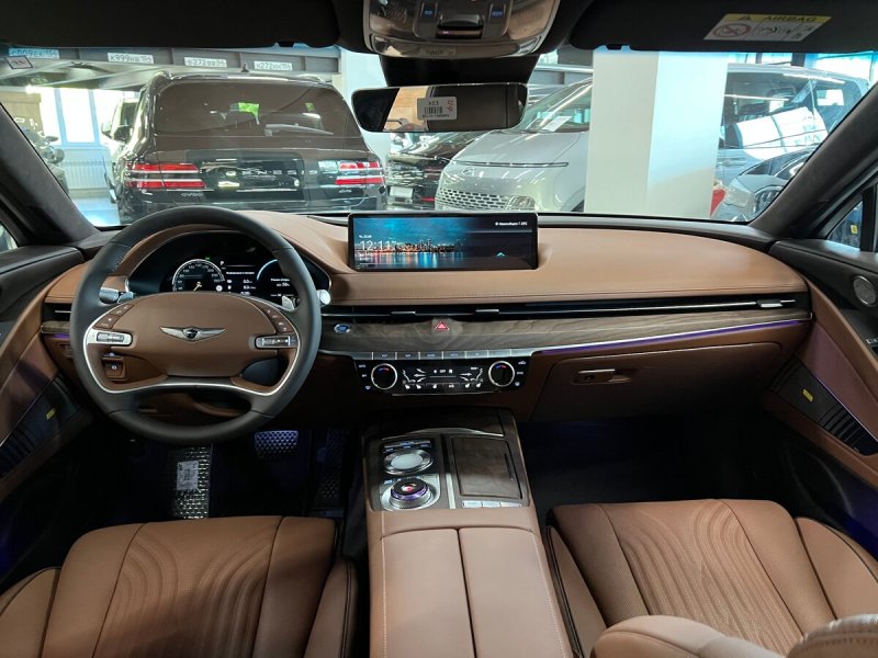 Дженезис автомобиль 2022 салон
