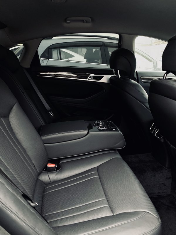 Genesis g80 салон сзади