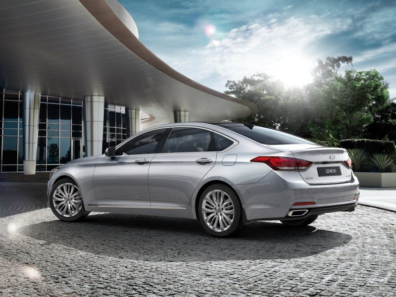 Hyundai Genesis 2 2013